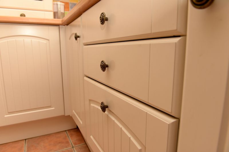 Kitchen Cabinets Refacing in Muncie, IN